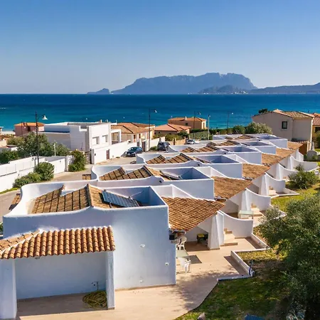 Sea View House 4 *